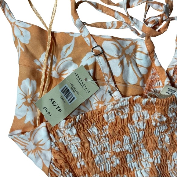 Aeropostale Smocked Cropped Tank Top Adjustable Straps NWT Size M - Picture 3 of 4